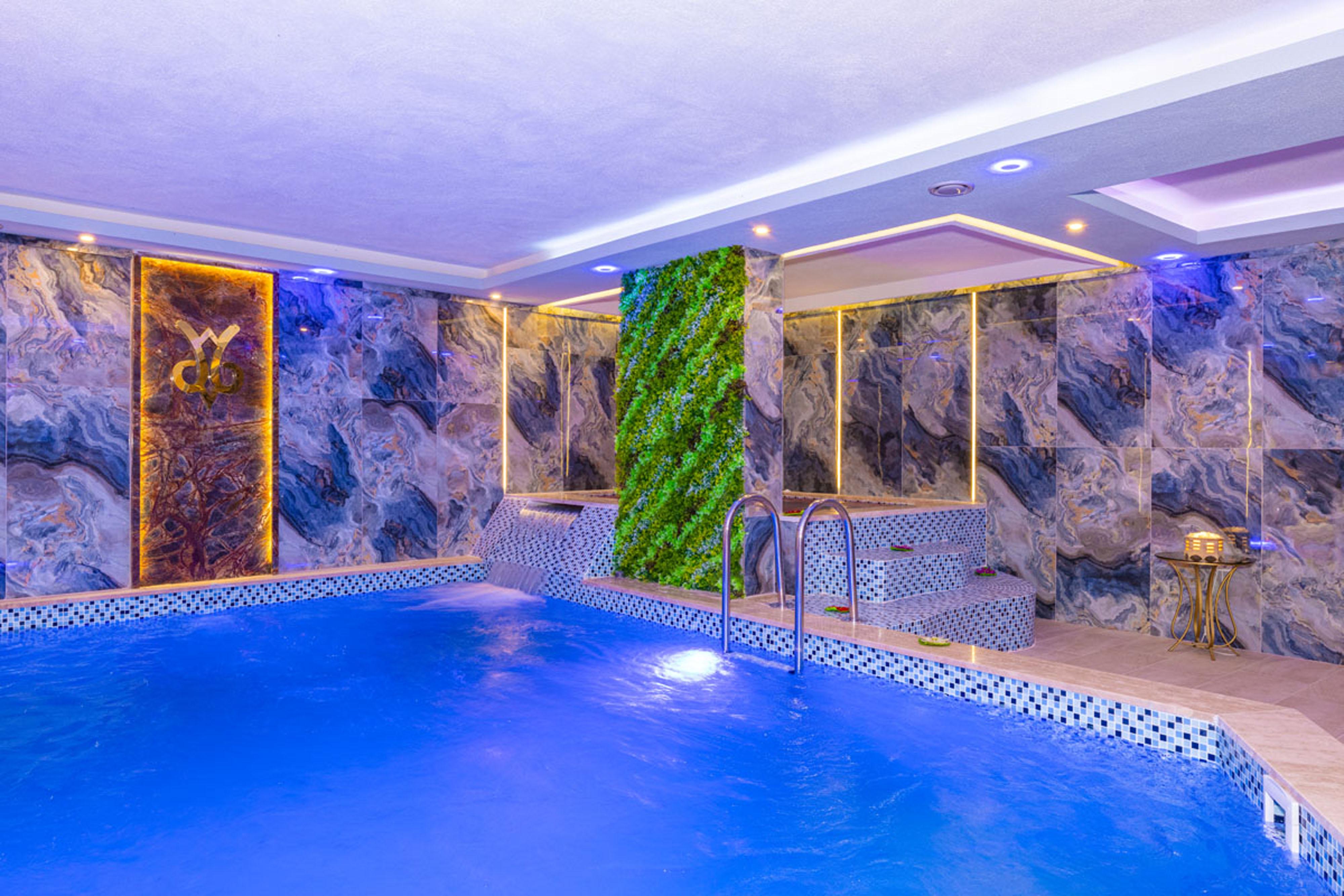 Отель Bekdas Deluxe & 4*